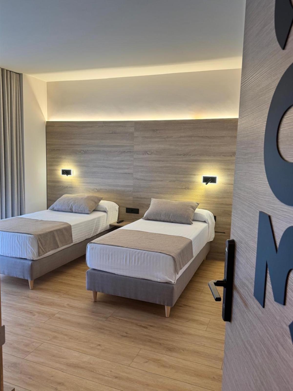 Miramar Suites Sada Bagian luar foto