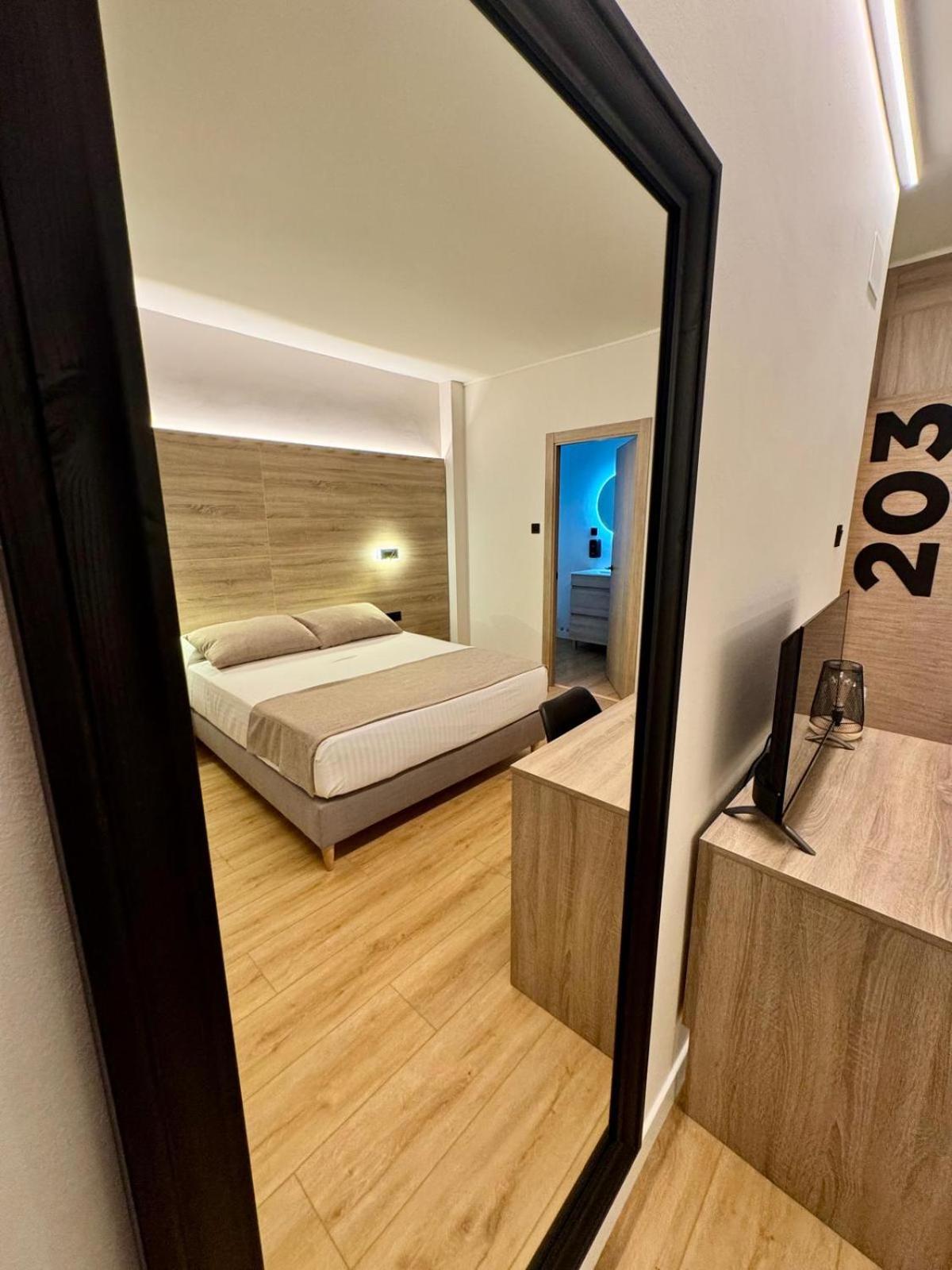 Miramar Suites Sada Bagian luar foto